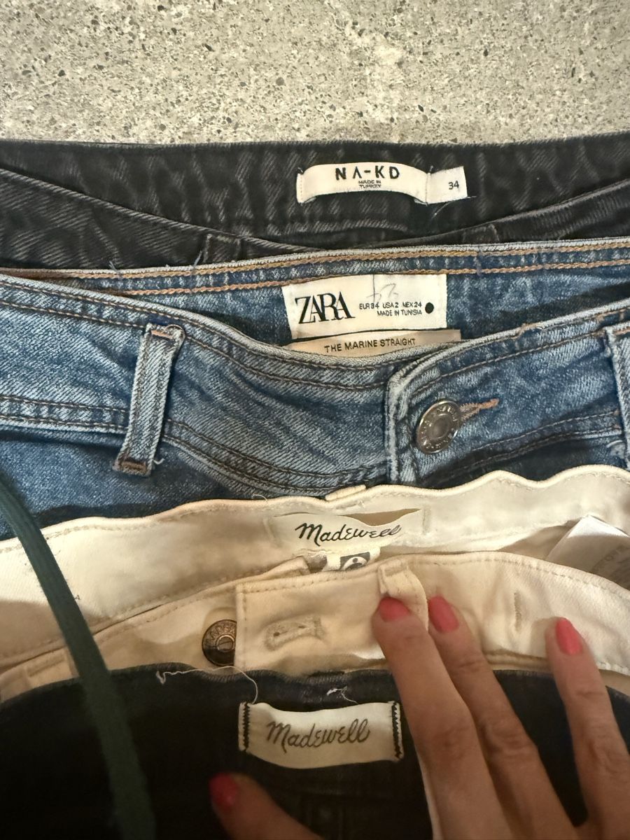 Lotti di vestiti: Jeans und Shorts grosse 34 – Usato da Zürich venduto da Sashkica 1