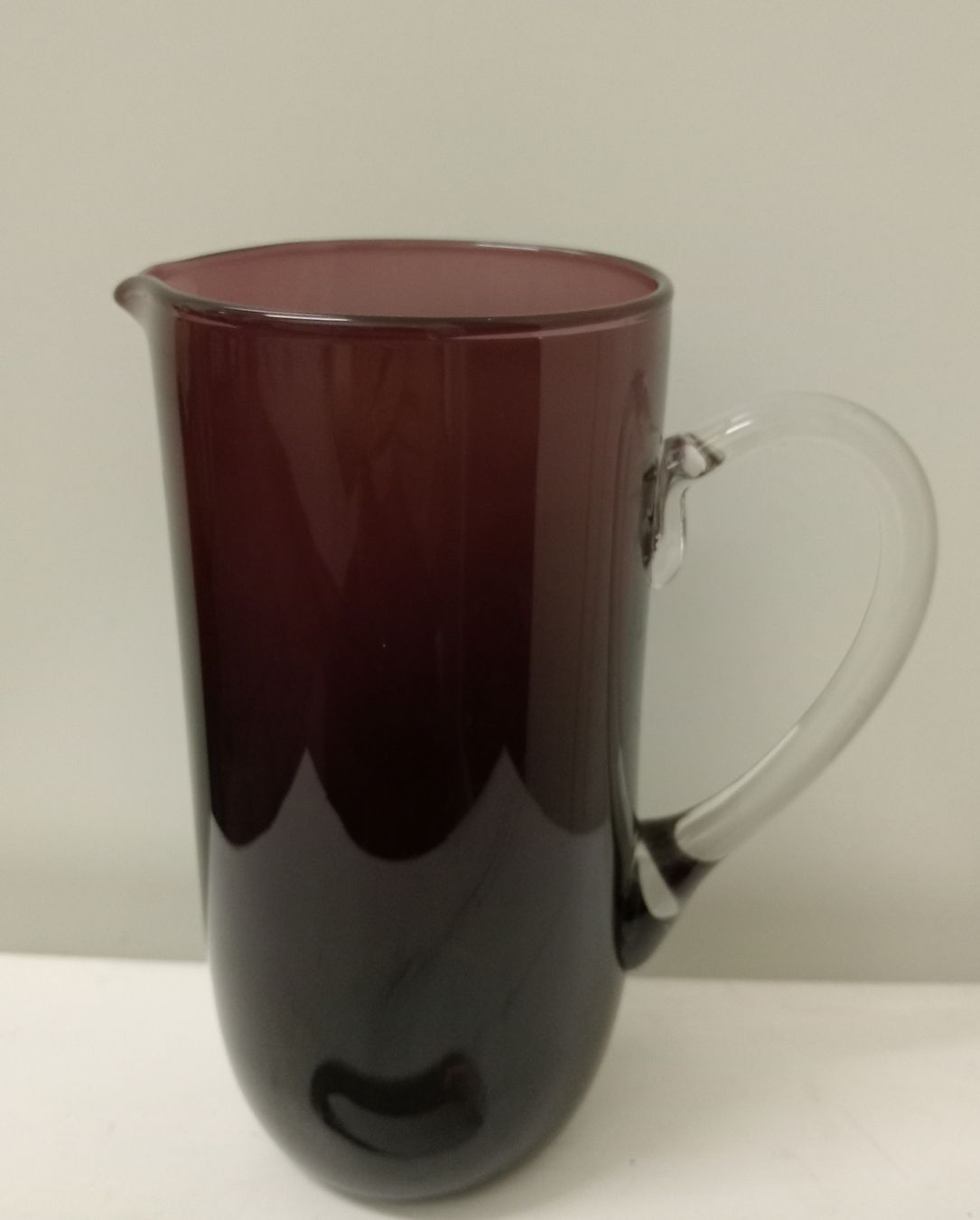 Caraffe: Elegante Vintage Glaskaraffe, Weinrot 1 L – Usato da Allschwil venduto da Evgeniia78
