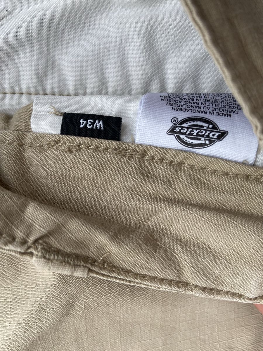 Dickies Pantaloni: Dickies Cargohose beige Gr. W34 – Usato da Märwil venduto da Flo__ 2