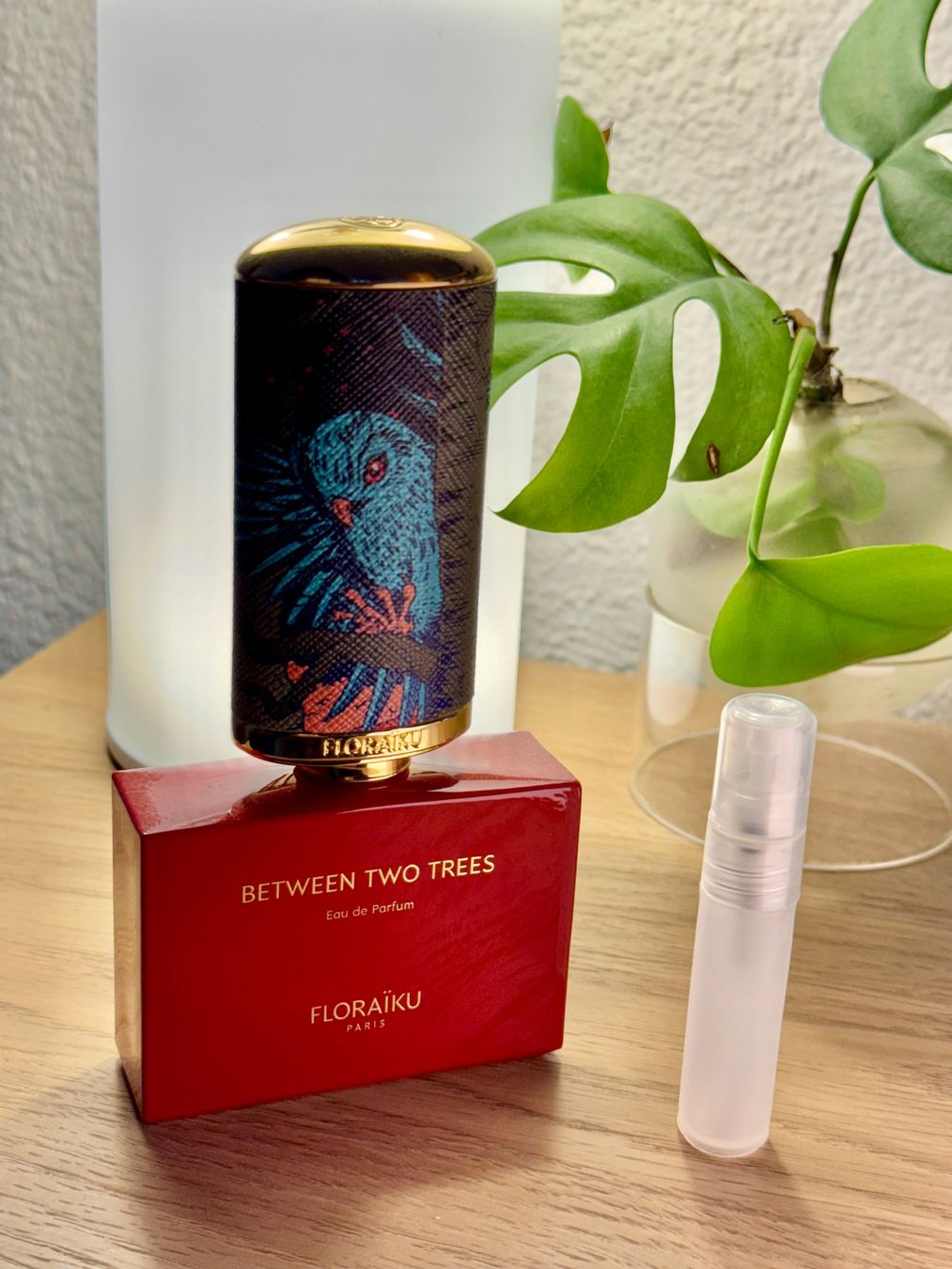 Profumi & Eau de Toilette: Floraiku Between Two Trees 5ml Abfüllung – Nuovo (secondo la descrizione) da Oftringen venduto da AR899