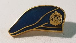 BB341 - Pin Mütze Kappe Béret Militär Armee Army / Schwarz