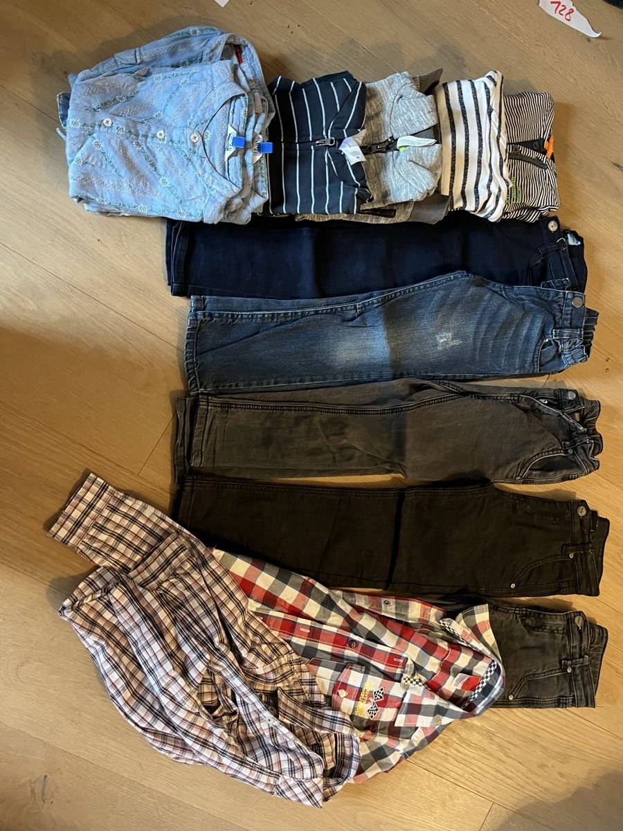Lotti & Set di vestiti: Kleiderpaket 116 – Usato da Waldkirch venduto da son_wlp2