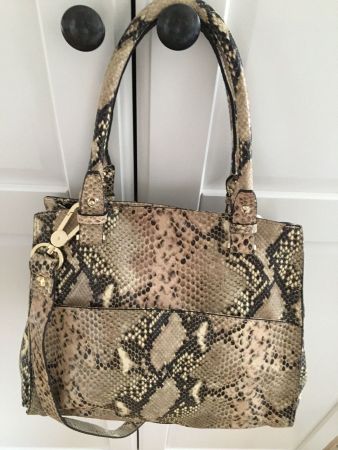 Schicke Handtasche/Crossbody Animalprint Leder Pasito