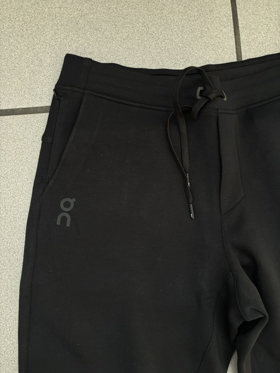 Hosen: ON Trainerhose/Sweat Pants – Neu und originalverpackt aus Solothurn von skillsine 2