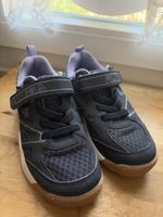 Fila Hallenturnschuhe Grösse 32 Violett mit Klettverschluss