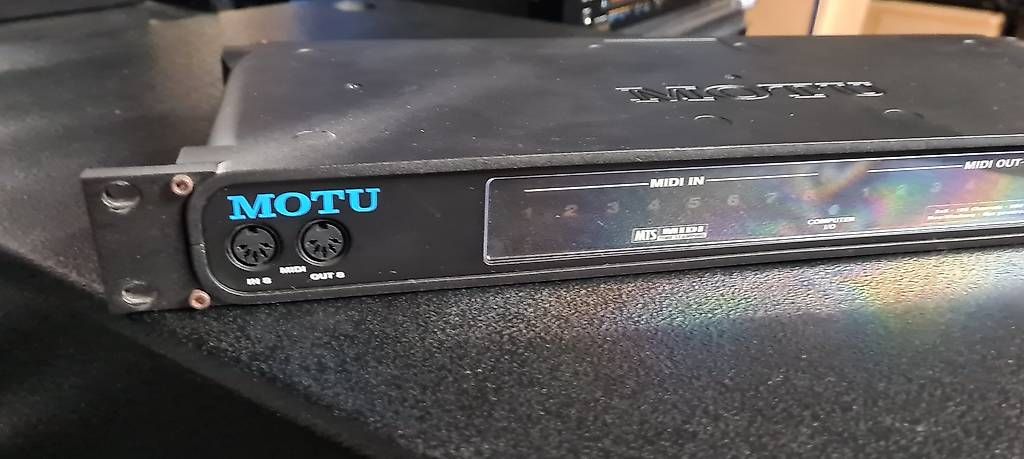 Strumenti musicali: MOTU MIDI EXPRESS 128 – Usato da Wallisellen venduto da Daijga 1