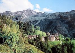 NIEDERRICKENBACH mit Brisen und Haldigrat