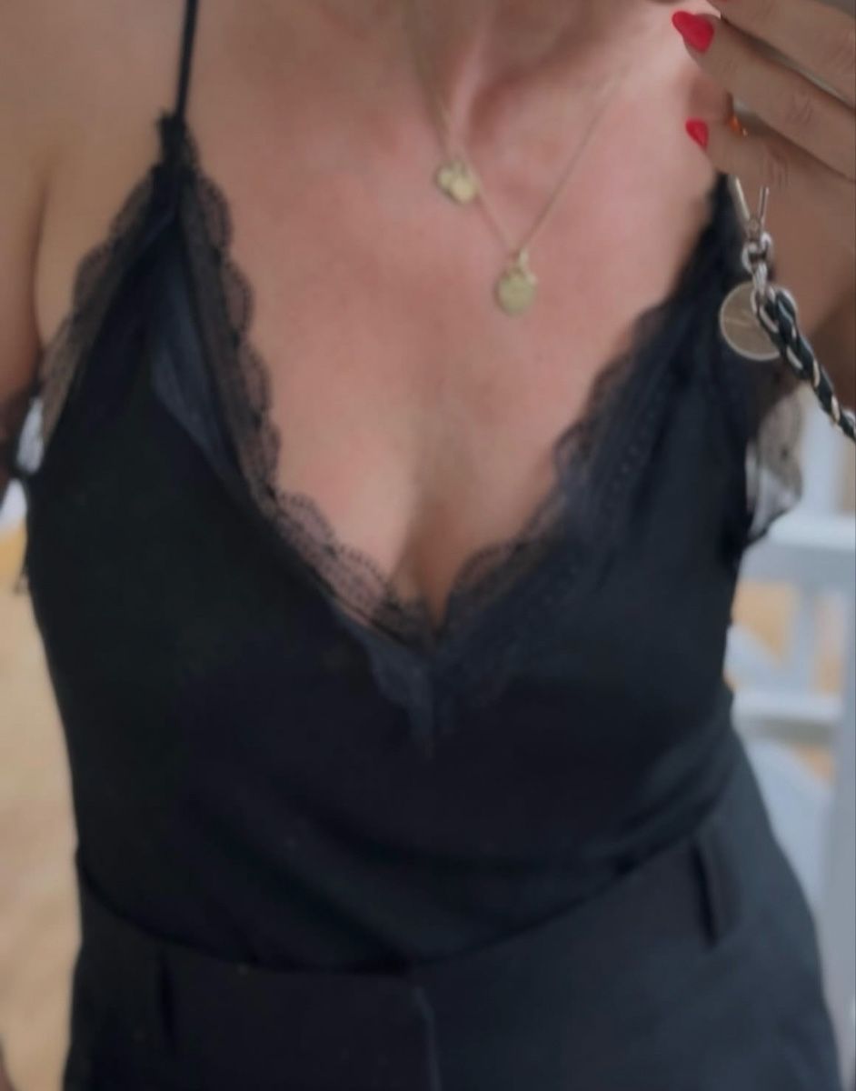 Zara Top: Schwarzes Top mit Spitze und Trägern Grösse S – Usato da Zürich venduto da zor_9n5z 1