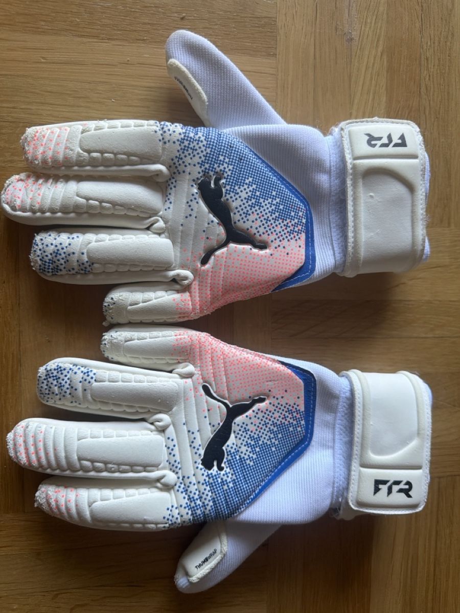 Puma Gants & mitaines : Torwarthandschuhe Puma Future Match Gr. 5  – D'occasion à Kilchberg ZH par Von_dutch
