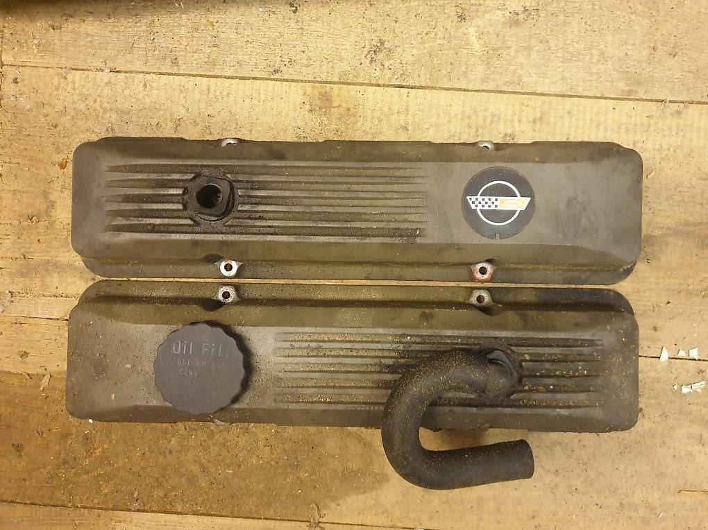 Chevrolet Tutti pezzi di ricambio auto: Ventildeckel Chevrolet – Usato da Niederwil AG venduto da Acantik