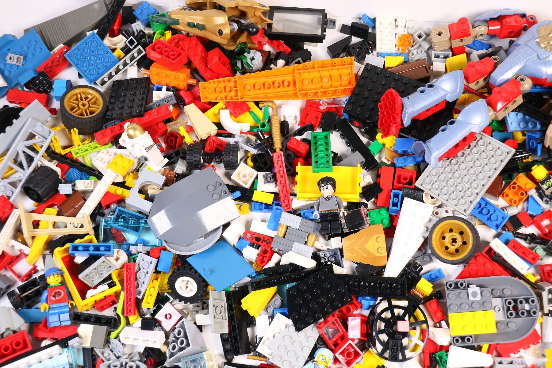 Lego Baukästen: 1.5 kg. Legoteile mit Minifiguren – Gebraucht aus Hettlingen von Scholi99 2