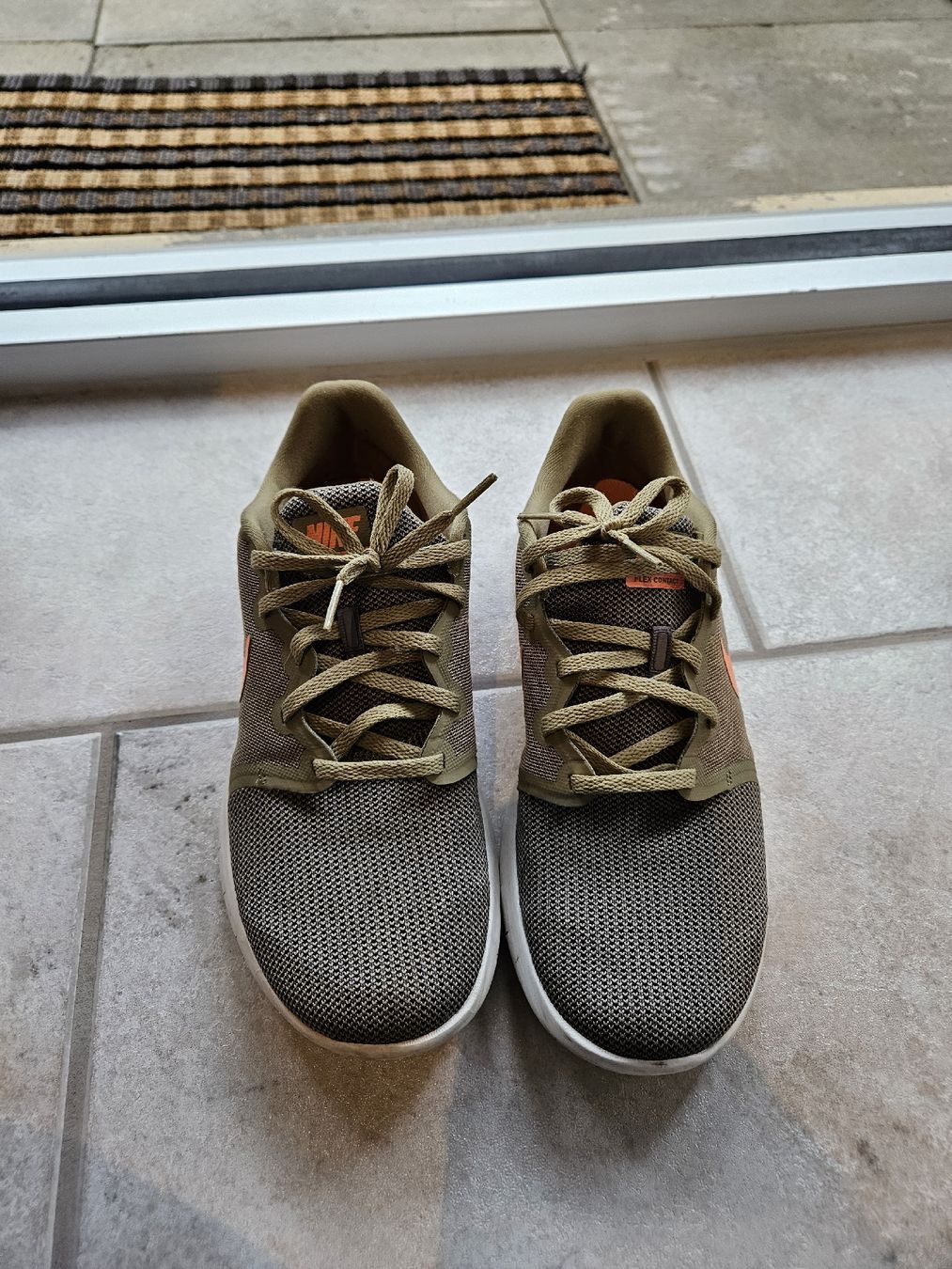 Nike Damenschuhe: Nike Flex – Gebraucht aus Saland von Rose0109 1