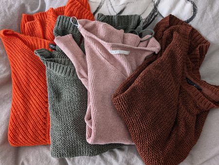 Strickware im Herbstlook: Pullover für Damen