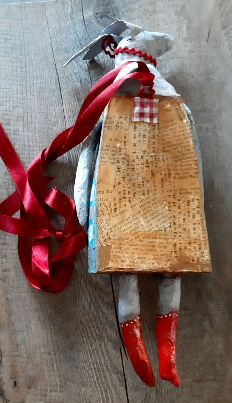 Statuette: Lustiges Papiermache Fabeltier  -  Deko – Usato da Tagelswangen venduto da BrigittaC01 5