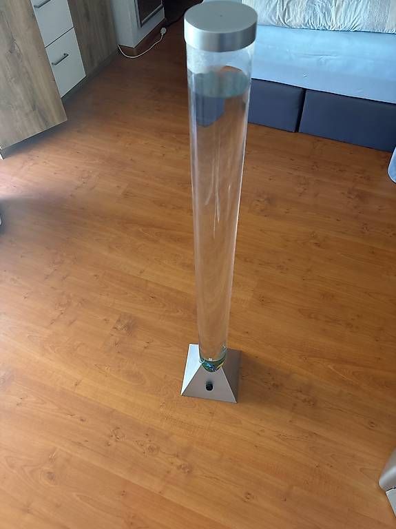 Lampes: Stehlampe mit LED – D'occasion à Aesch BL par cal_7872