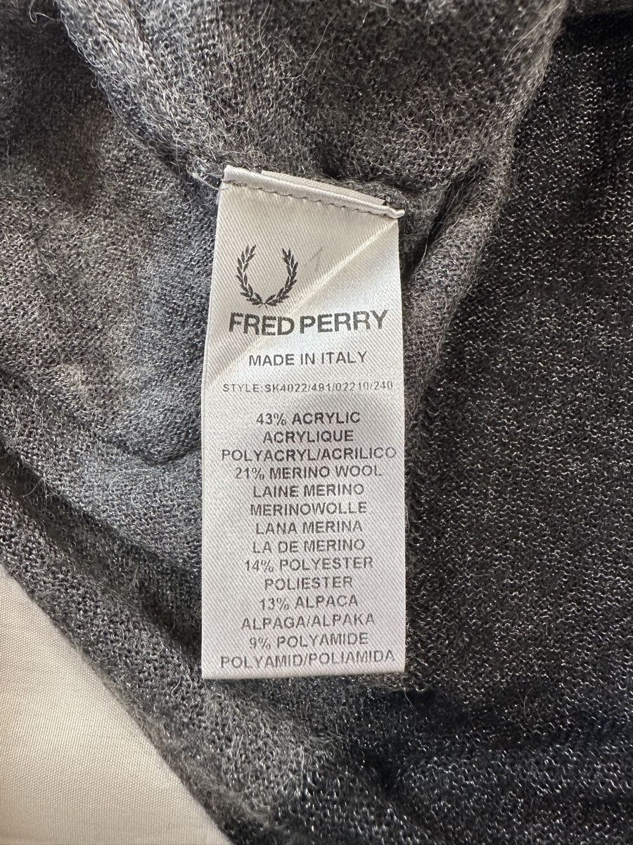 Fred Perry Pulls & Sweat-shirts: Raf Simons x Fred Perry  – D'occasion à Pfäffikon ZH par Nataliia. 2