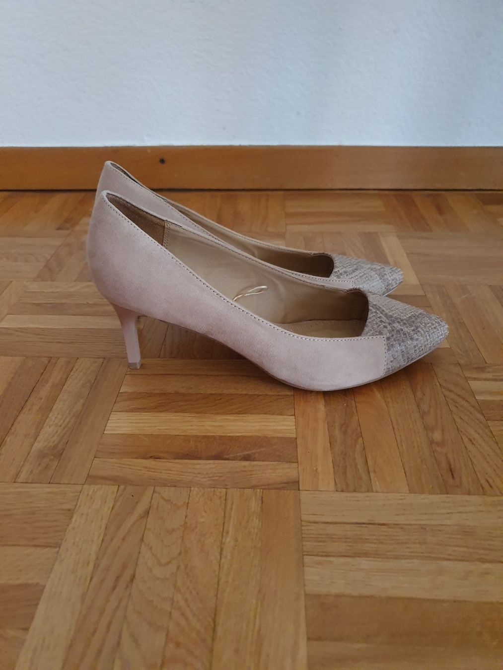 Scarpe da donna: Les chaussures elegantes 38 – Nuovo (secondo la descrizione) da Pully venduto da MiaJune 1