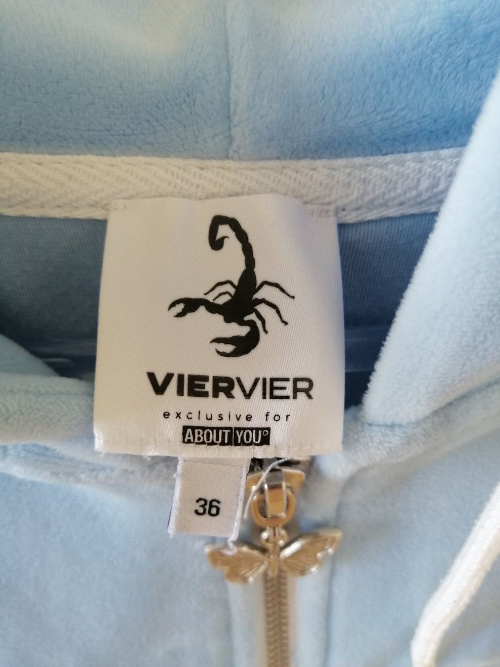 Giacche: Hellblaues Jäggli viervier – Nuovo (secondo la descrizione) da Biel/Bienne venduto da M.D.C 3