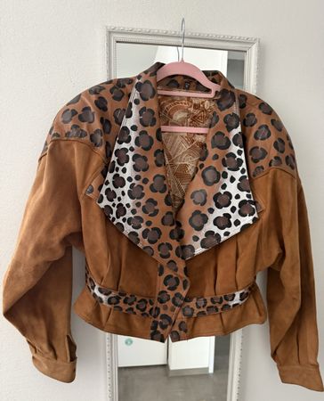 Spezielle Lederjacke Grösse M  im Animal Prints