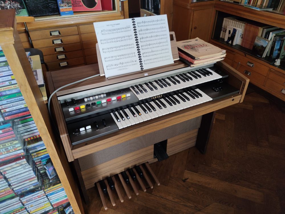 YAMAHA ELECTONE MODEL B-5BR NR. 8250 NIPPON GAKKI HAMAMATSU | Kaufen ...