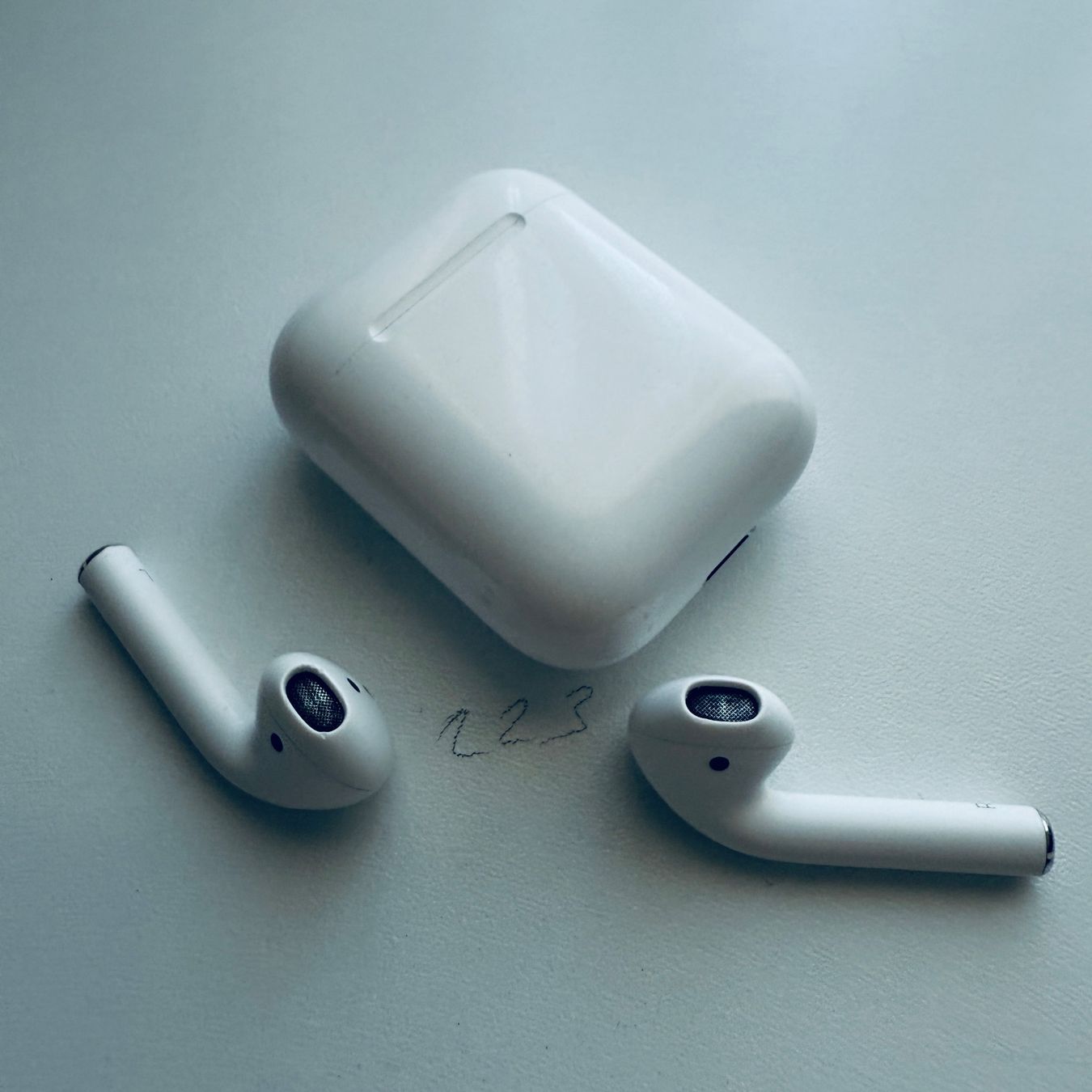 Apple Cuffie: Original Apple AirPods 2 Gen. Wireless Kopfhörer & Case – Usato da Basel venduto da MY.AIRPODS.SHOP 7