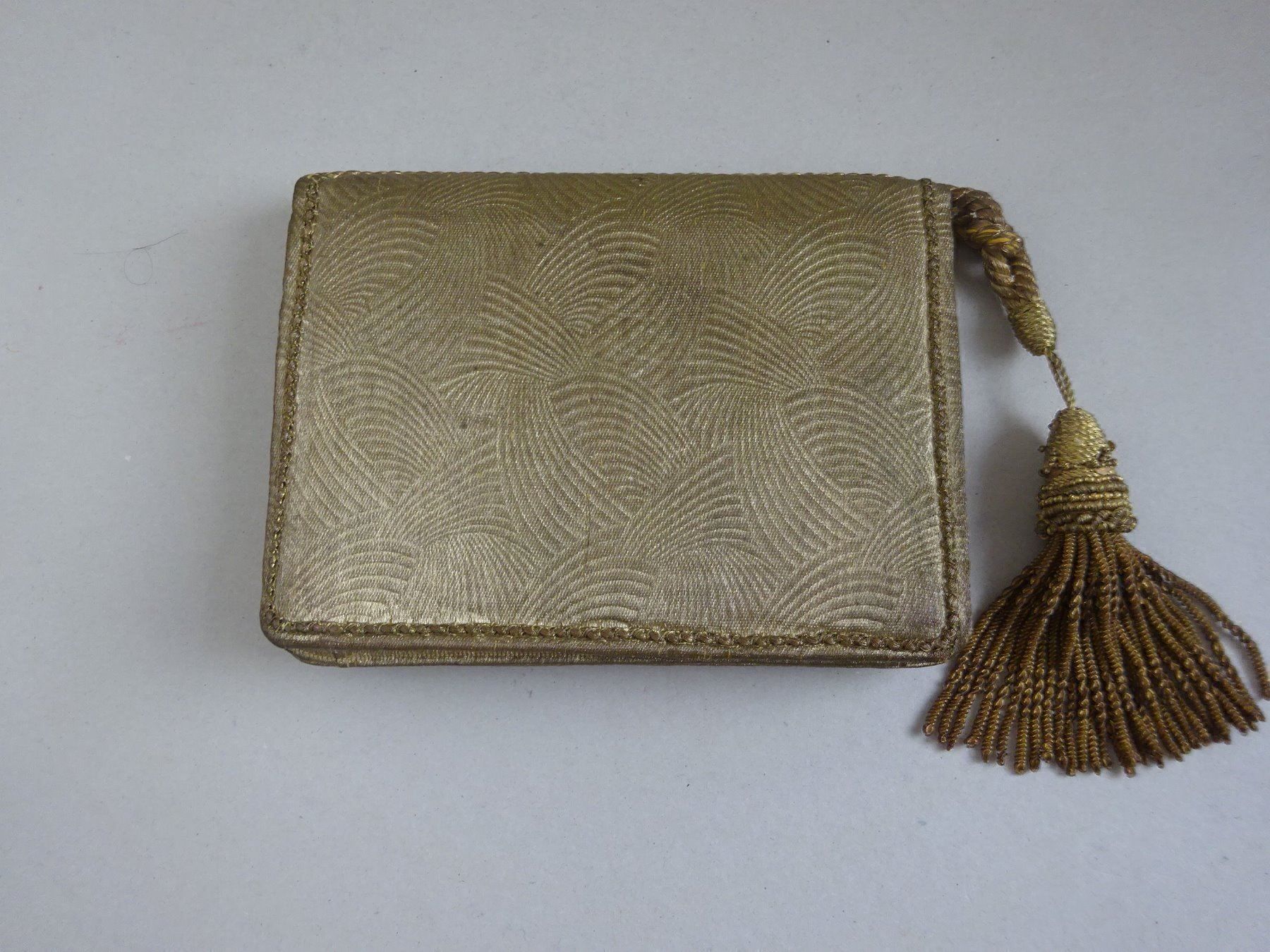 Borse da donna: Antiker Clutch mit Amethysten – Usato da Esslingen venduto da eintagammeer 4
