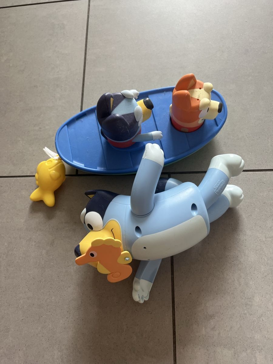 Giocattoli: Bluey Wasser-Spielzeug als Set – Usato da Zürich venduto da jmg_8005