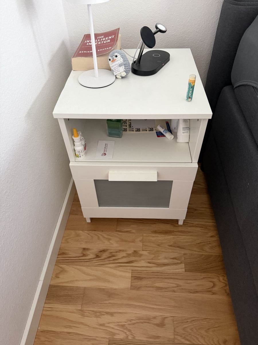 Nachttische: Ikea Nachttisch – Gebraucht aus Suhr von sergio.cantoni