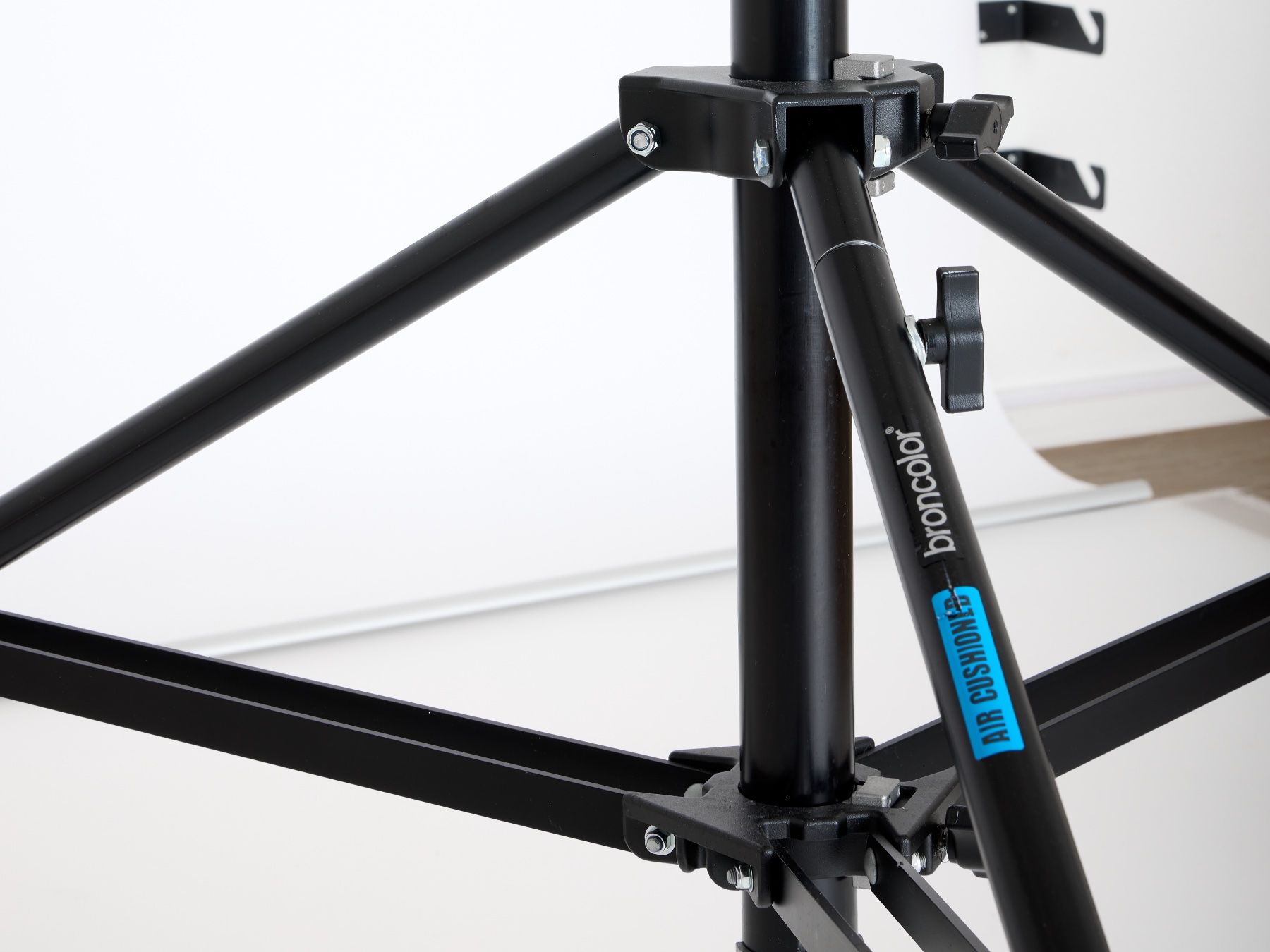 Broncolor Blitze: broncolor / Manfrotto XXL AC Stativ – Gebraucht aus Pfeffingen von malavasi63 8
