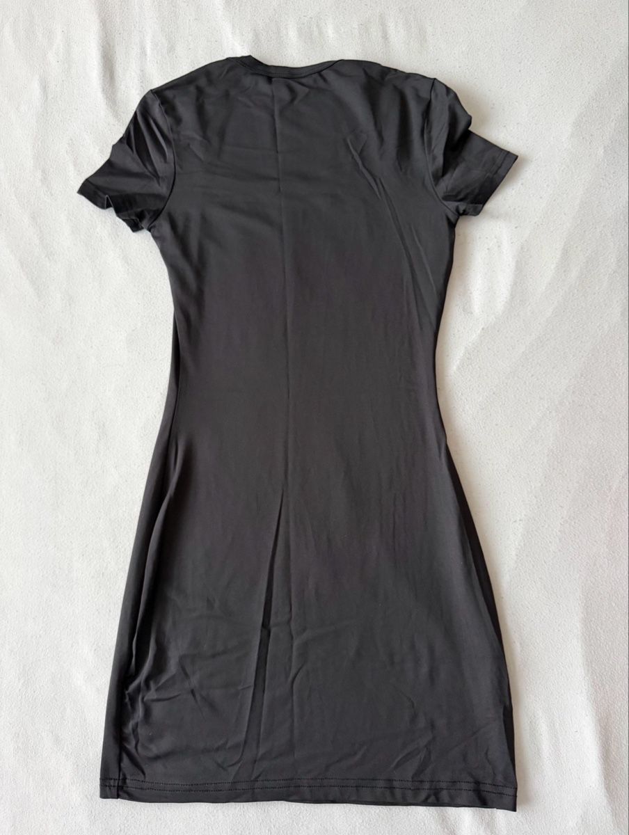 Vestiti: Schwarzes mini Kleid – Nuovo (secondo la descrizione) da Oftringen venduto da soraia.i 2
