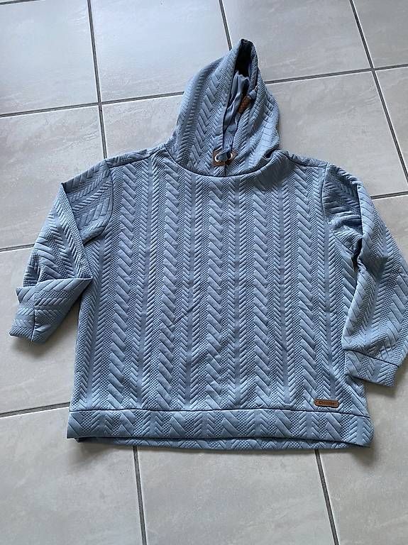 Maglioni & Felpe: Pullover  – Usato da Herisau venduto da mel_s2mx 3