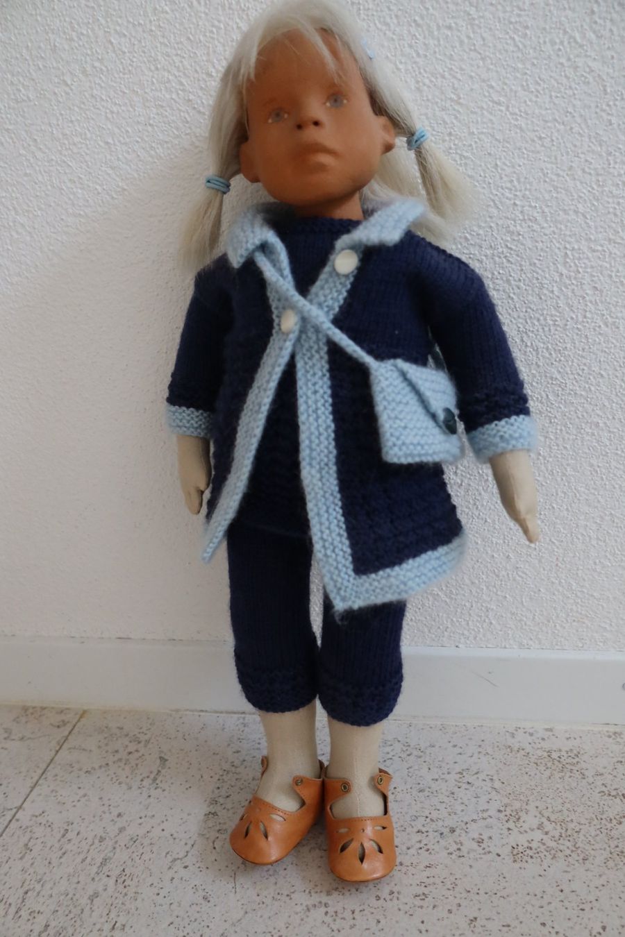 Puppen: Sascha-Puppe, Studio-Puppe? Handgestrickte Kleider, 45cm – Neu (gemäss Beschreibung) aus Rütihof von Melser2 3