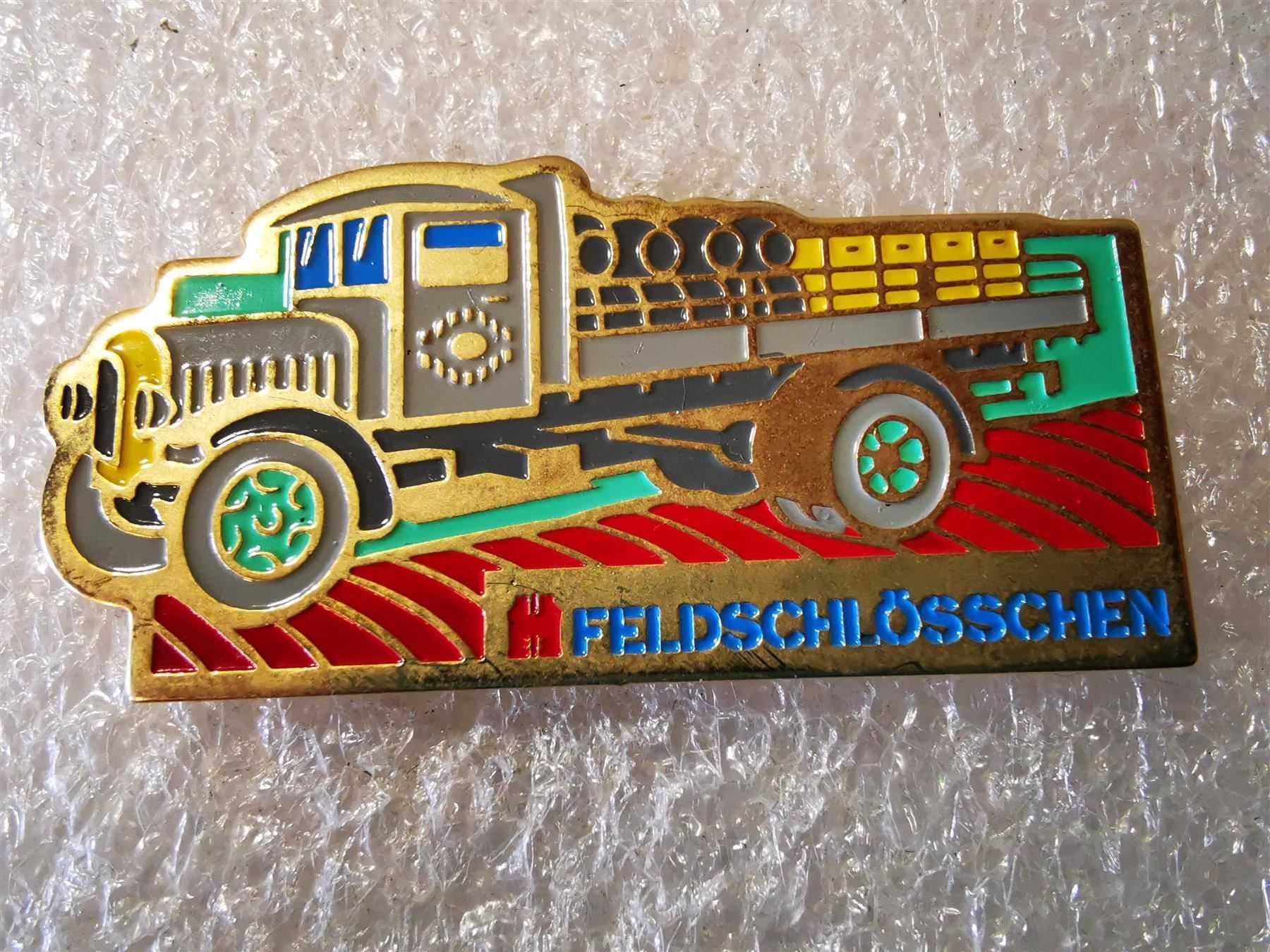 Placchette & Badge: Ansteckpin 91: Feldschlösschen – Usato da Oppligen venduto da Pin-Fall-Shop