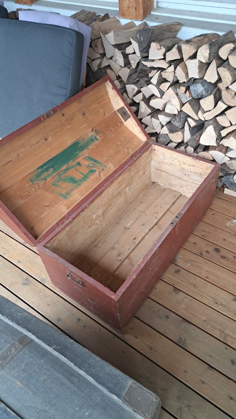 Cassapanche: Alte Holztruhe – Usato da Detligen CH venduto da dav_2ynw 1