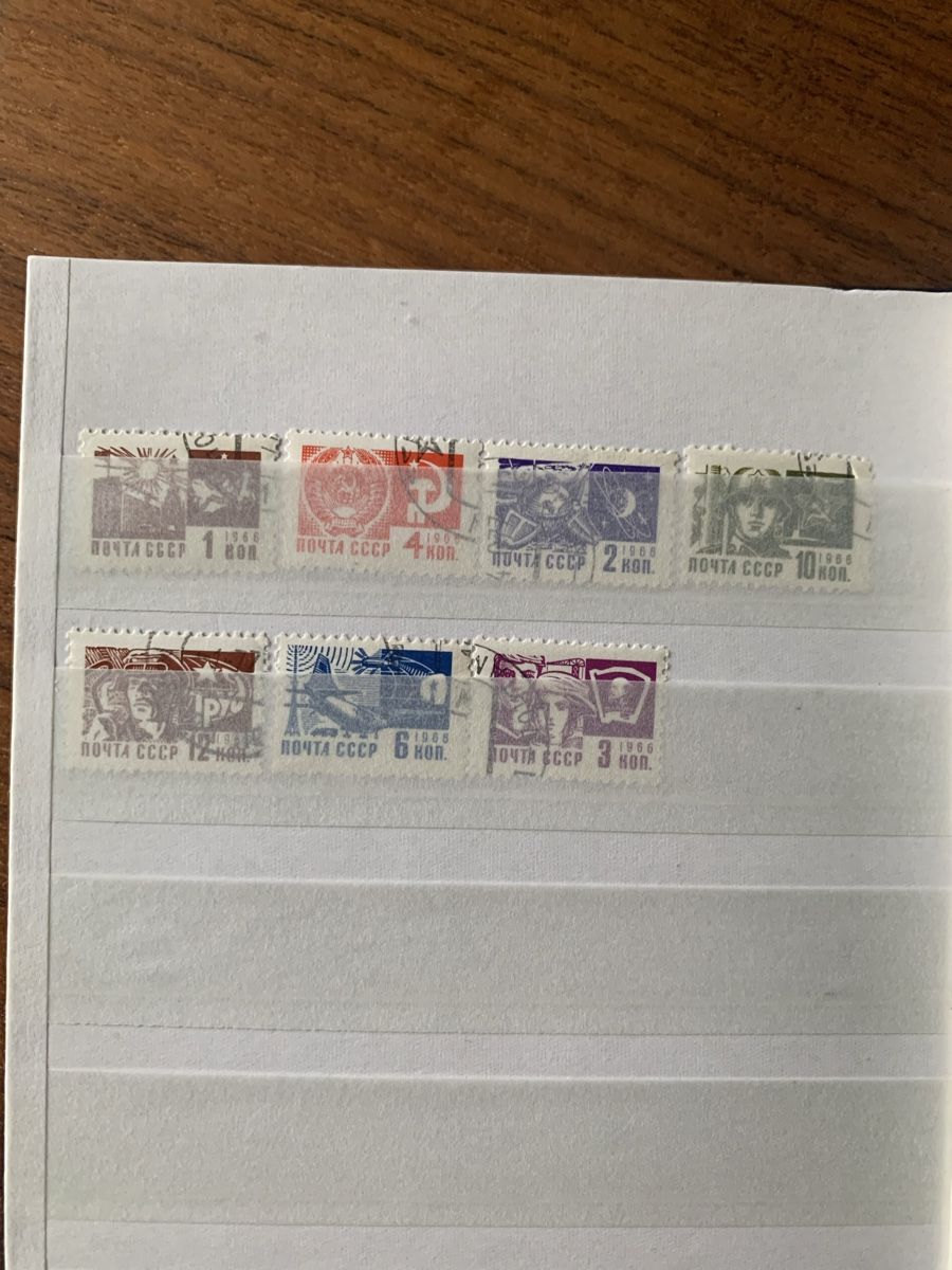 Album: Briefmarken alt aus der ganzen Welt – Usato da Opfikon venduto da BananaGio01 8