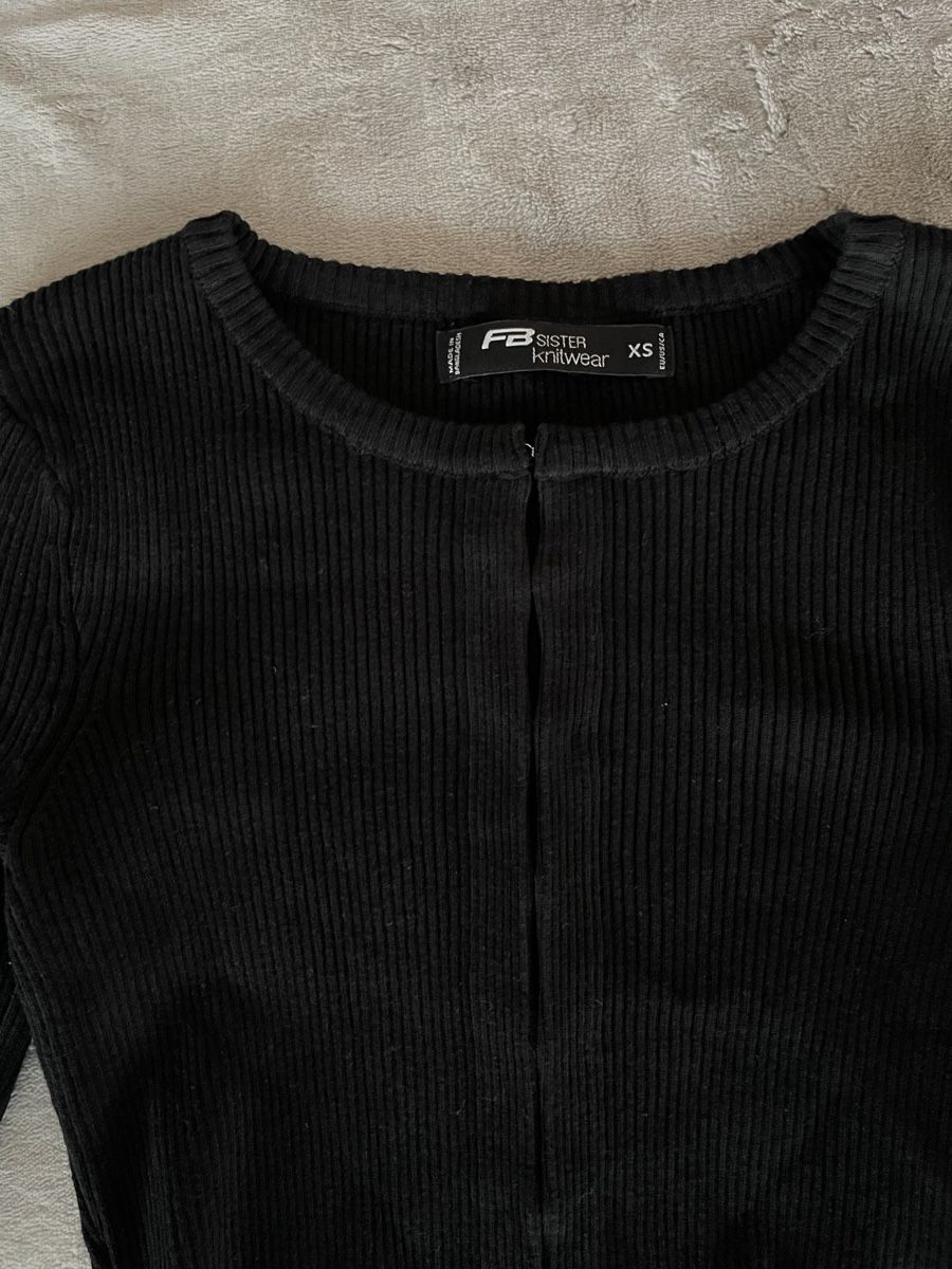 Maglioni & Felpe: Schwarzer Crop Cardigan, Gr. XS – Usato da Stein AG venduto da t050525 1