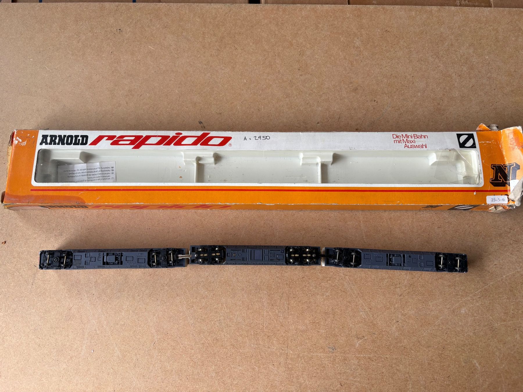 Arnold Modellini di ferrovie: Arnold 2950 E-Triebwagen ET 420 DB – Usato da Hauterive NE venduto da eriamch 2