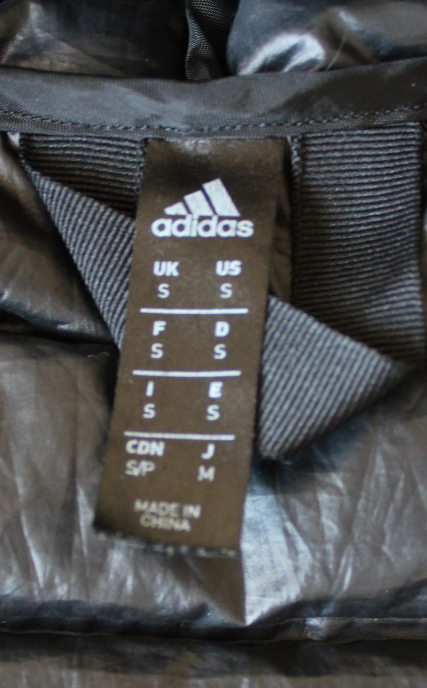 Adidas Jacken: Doudoune Adidas noire à capuche t. S – Gebraucht aus Peseux von Gilloss 6