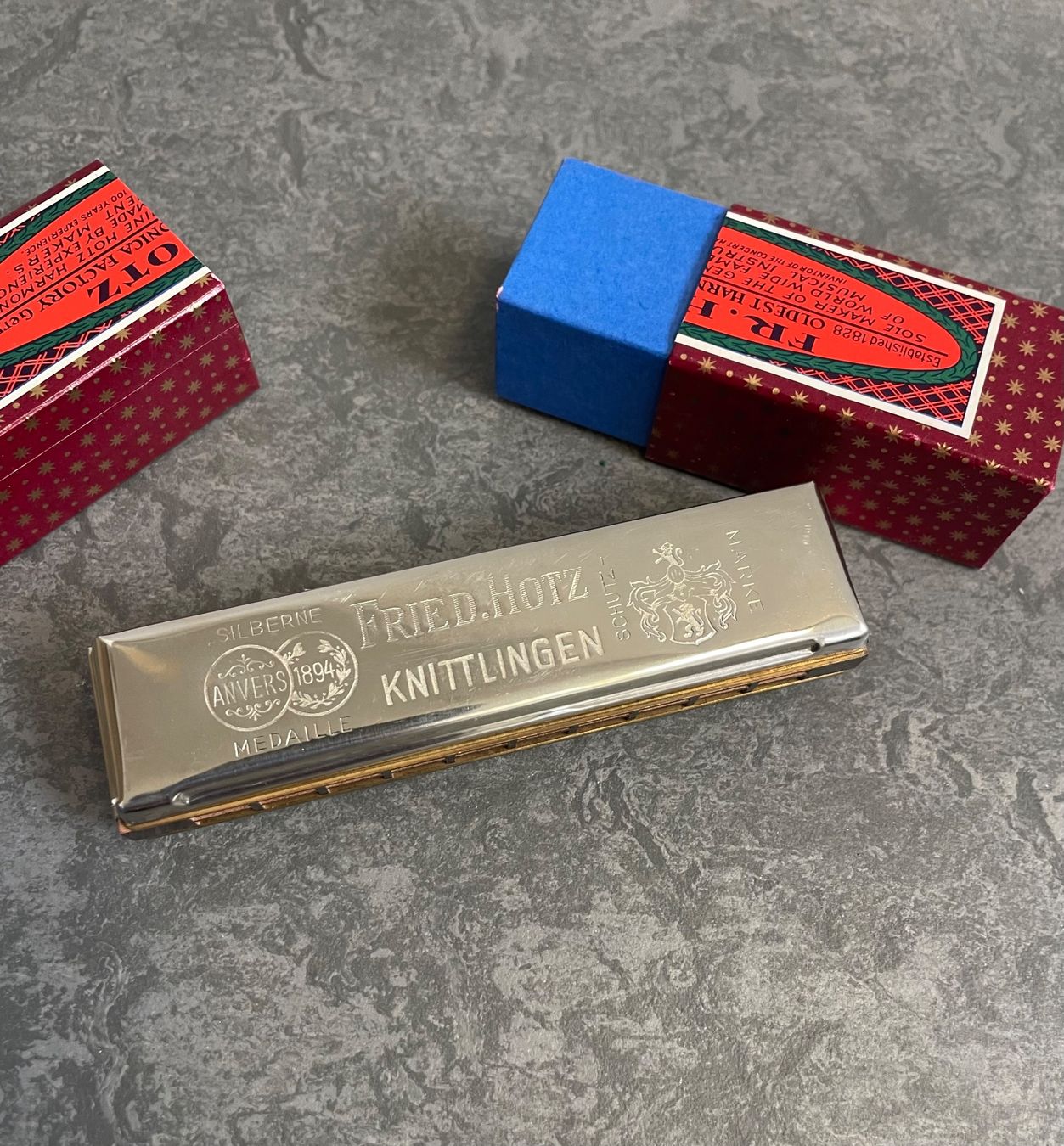 Strumenti musicali: Fr. Hotz Harmonica ( 3 Stück) – Usato da Gümligen venduto da Brocki-Reimal-Stift 2