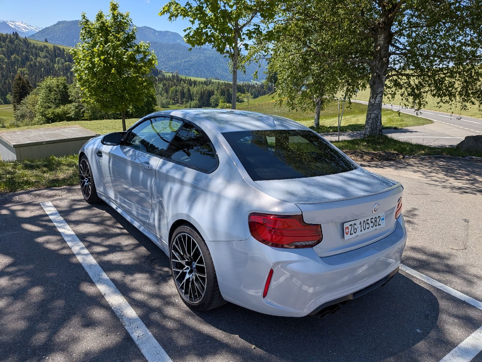 BMW Automobili: BMW M2 Competition Hockenheim Silber – Usato da Unterägeri venduto da DerHochdeutsche 1