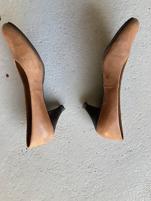 Scarpe da donna: Pesaro Damenschuhe Hell-Braun – Usato da Savognin venduto da IsabelF03 1