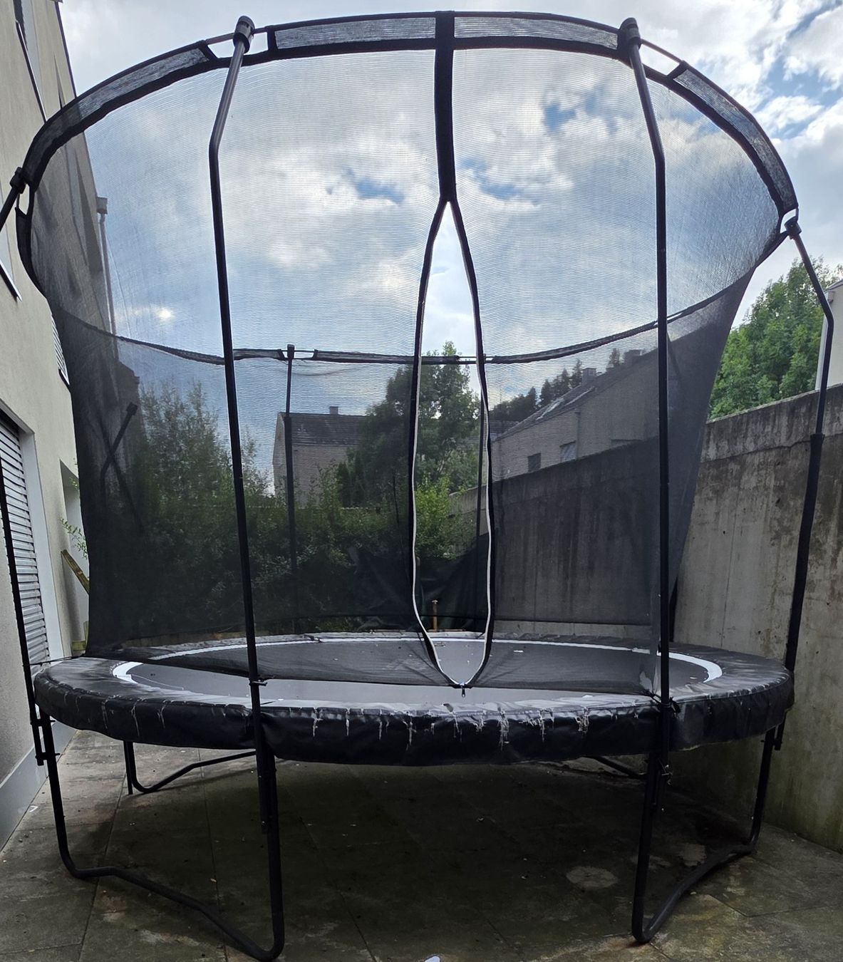 Salta Trampoline: Trampoline with safety net, used, black – Gebraucht aus Stallikon von tim079
