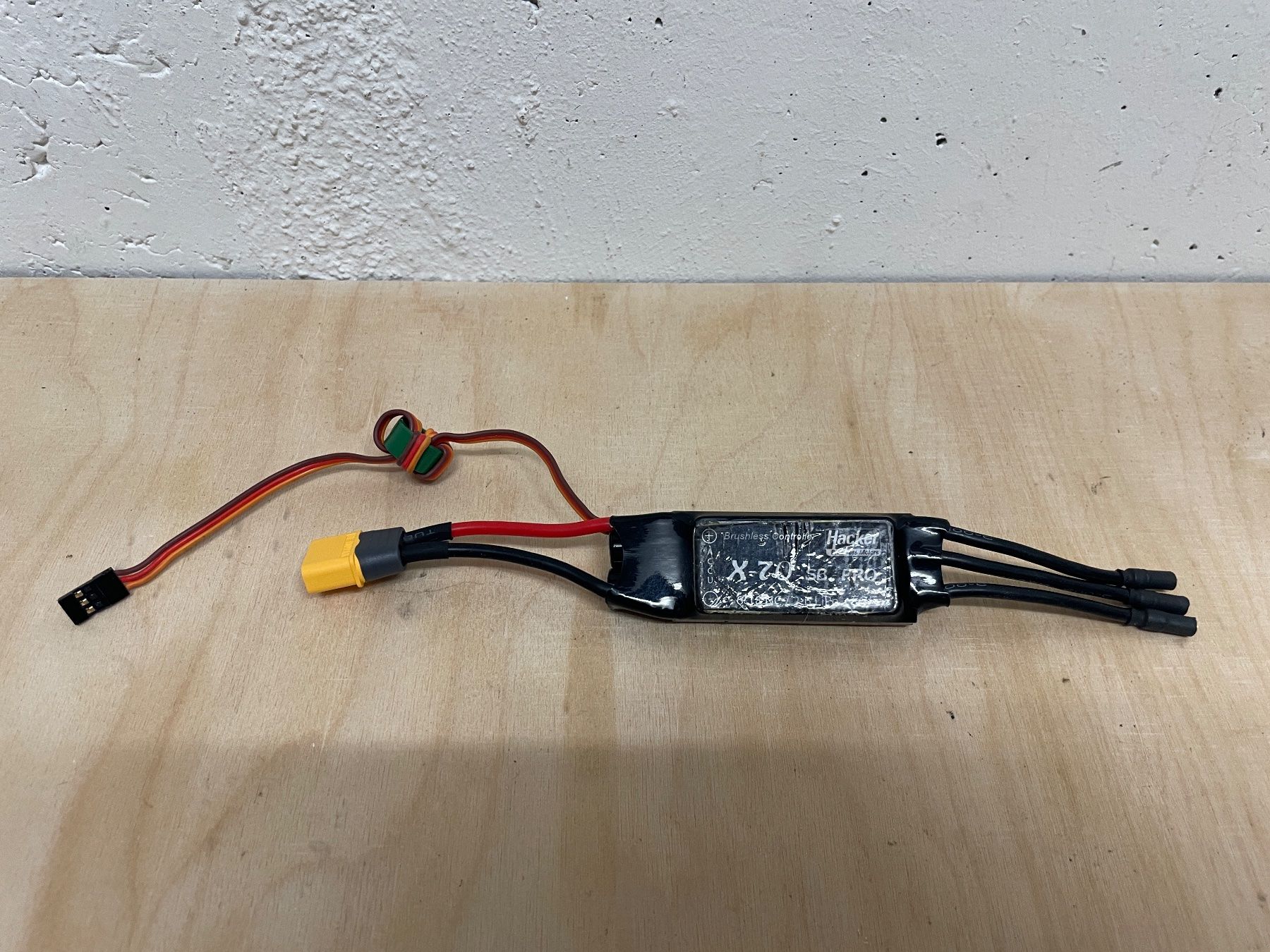 Modellismo RC: Hacker Brushless Regler X-70 SB Pro – Usato da Zürich venduto da Mittelding 1