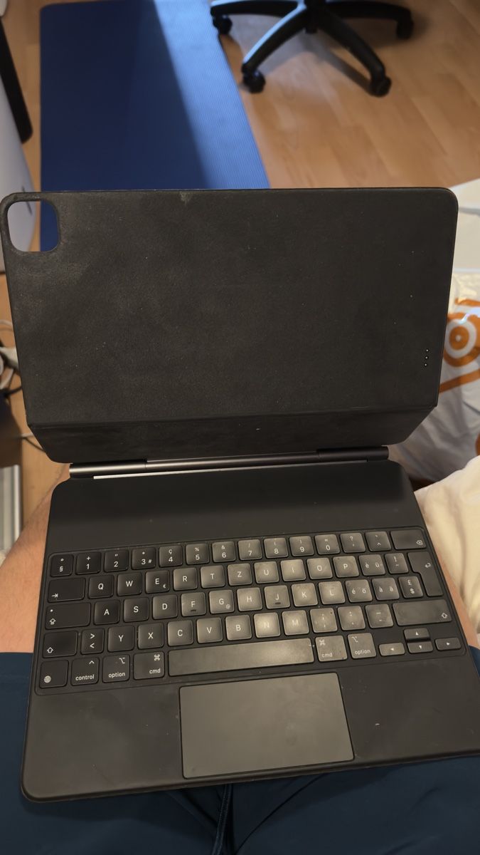 Apple Tastiere: Apple Magic Keyboard for iPad Pro 12.9 inch M1 Ipad – Usato da Solothurn venduto da alv_vdz8