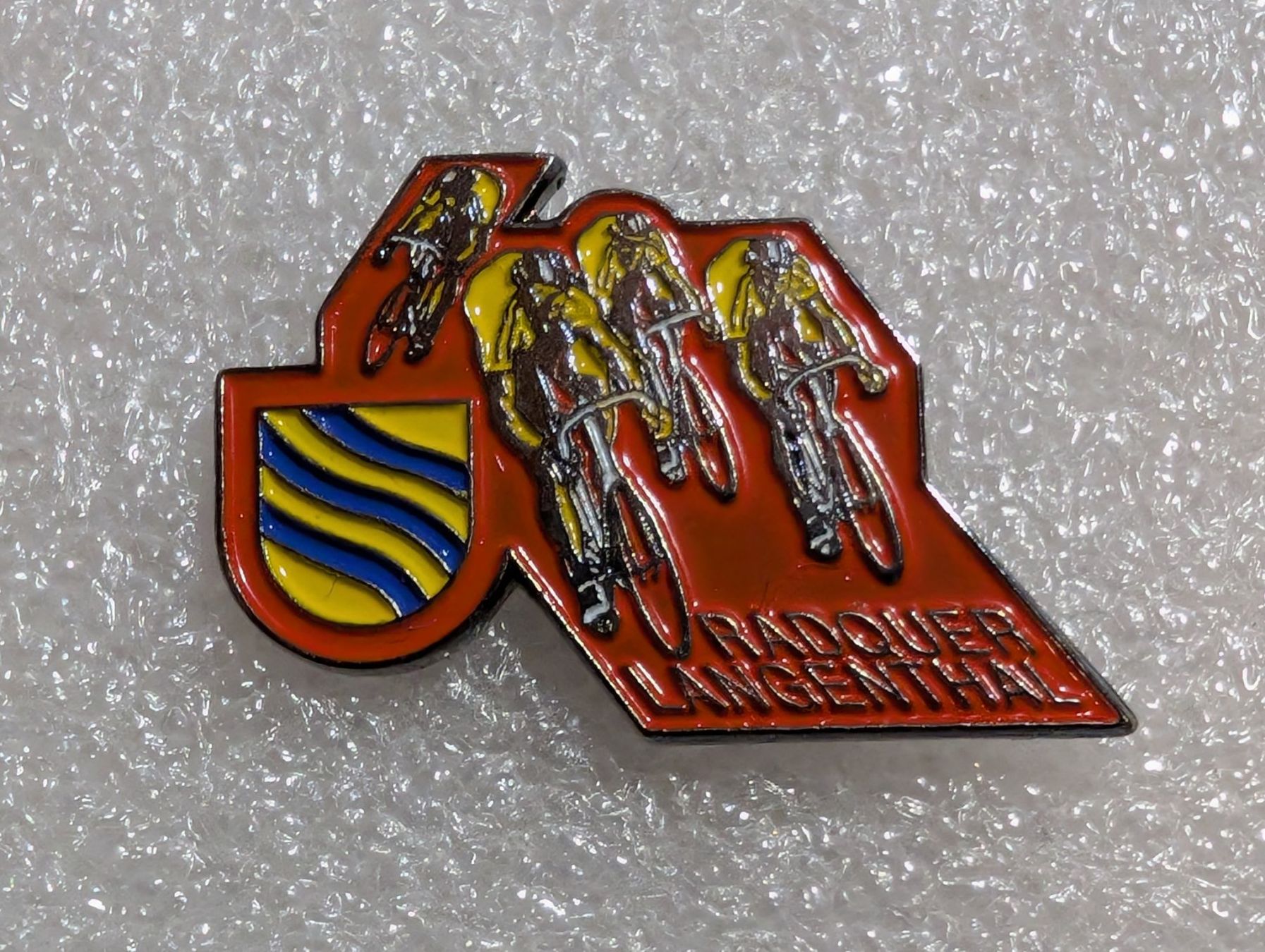 Plaketten & Abzeichen: Ansteckpin 264: Radquer Langenthal – Gebraucht aus Oppligen von Pin-Fall-Shop