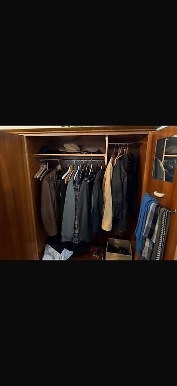 Armadi: Holzschrank – Usato da Biel/Bienne venduto da luk_k5qn 1