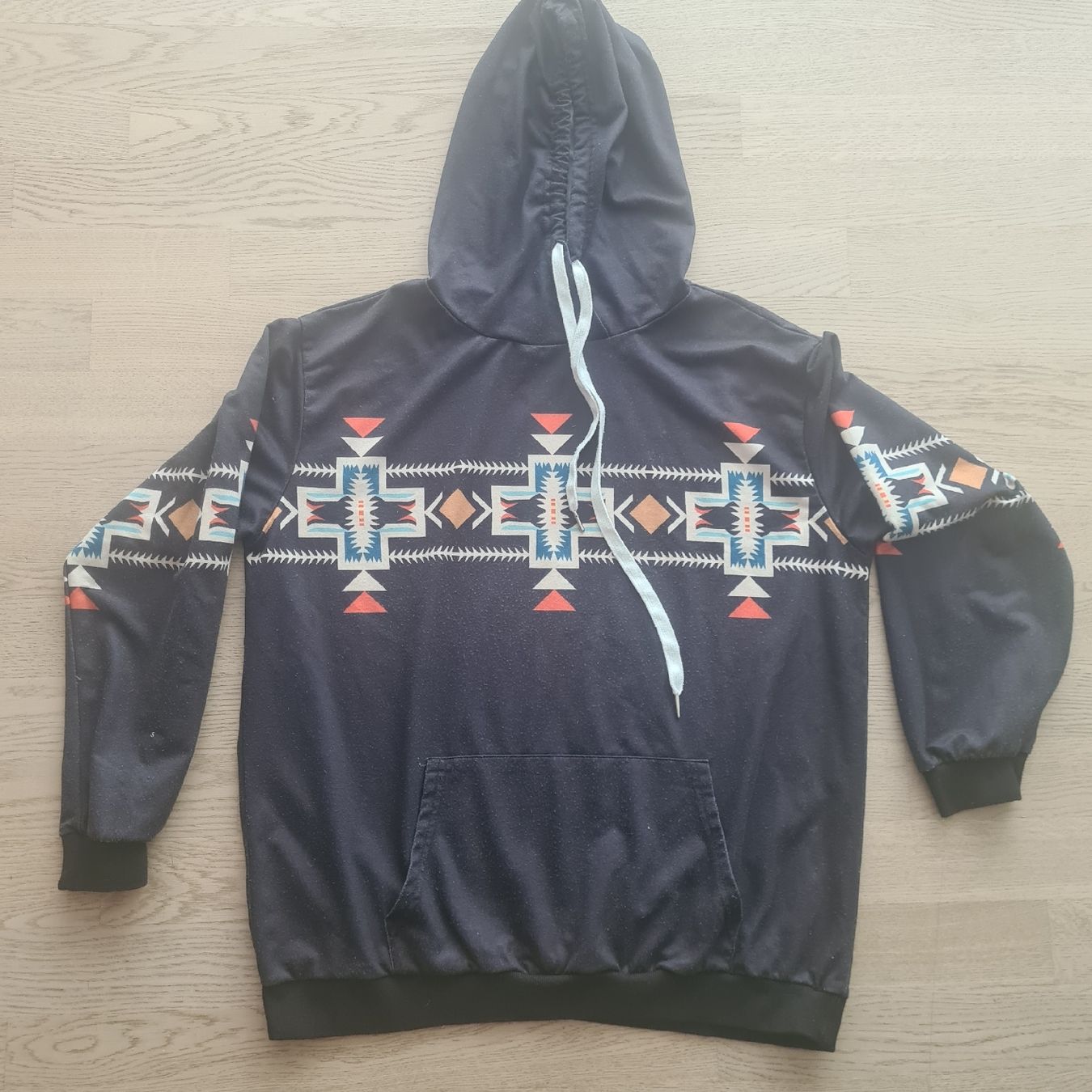 Pulls & Sweat-shirts: Leichter Kaputzen Pullover  Gr. XL – D'occasion à Steinen par turbogeiss99