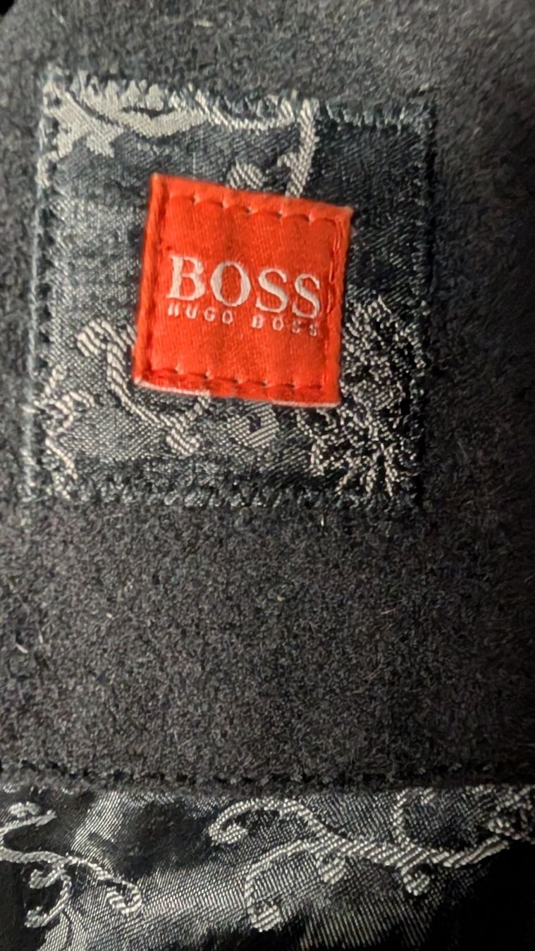Hugo Boss Mäntel: Hugo BOSS Mantel, schwarz, Grösse EU 38 – Gebraucht aus Rüfenacht BE von mla_jmf8 3