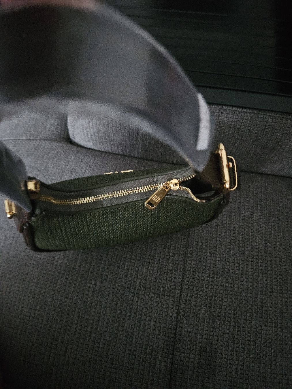 Sacs femmes: sac a main  – Neuf avec emballage d'origine à Savigny par vei_8t66 2