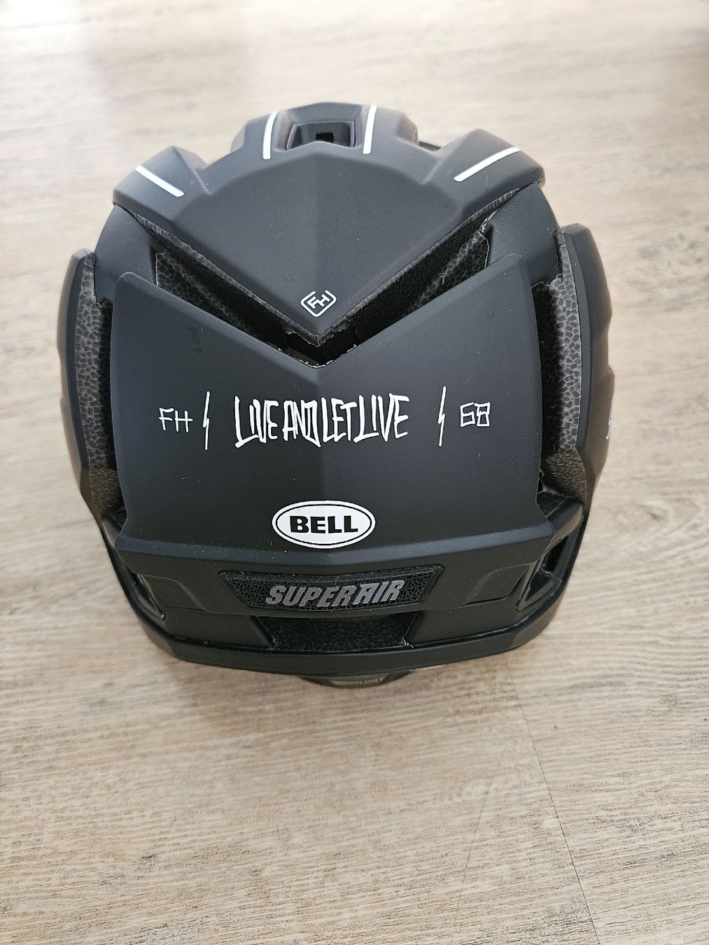 Bell Helme: Bell Fasthouse Superair – Neu (gemäss Beschreibung) aus Andelfingen von mic_775x 3